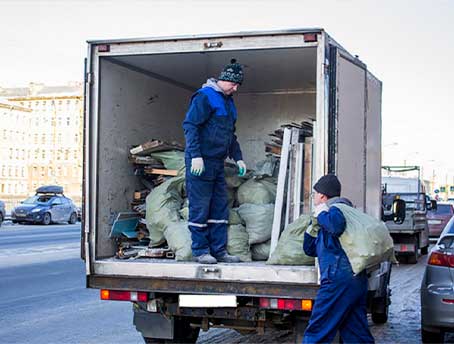 Грузчики для вывоза мусора